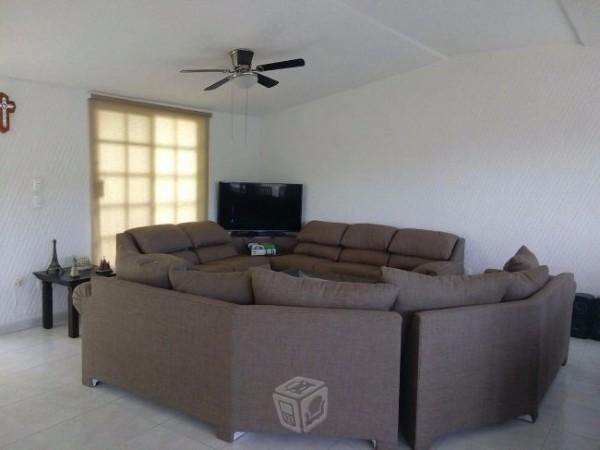Se vende hermosa casa recién remodelada