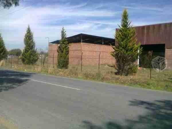 Bodega con agua Luz 2 Naves Baños oficinas