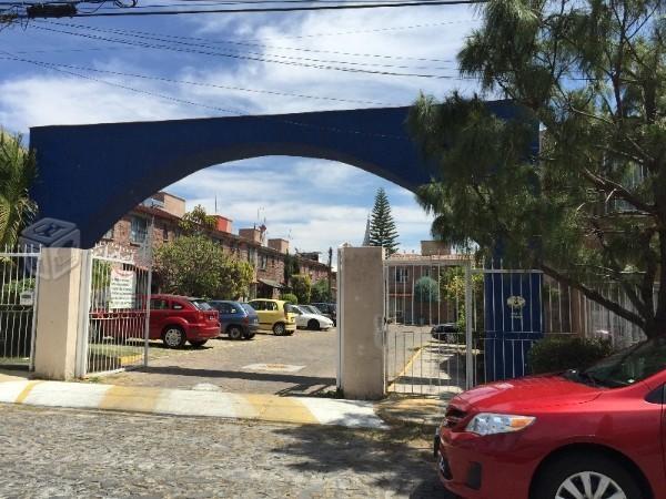 Rento casa en Coto, en Bosques del Centinela 1