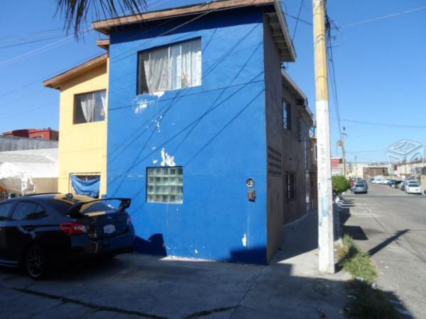 Edificio de venta con 2 deptos en playas de tij