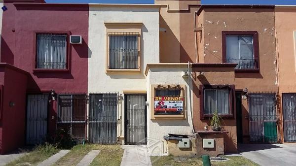 Casa en Real del Valle con closet