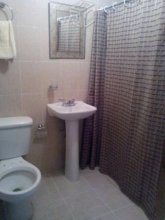 Rento recamara nueva santa maria