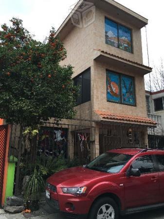 Bonita casa, en una privada en lomas estrella