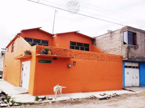 Casa en esquina con 200mts, 7 Recamaras y 2 Baños