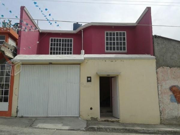 Casa en Pachuca Col Adolfo López 4 rec 2 baños