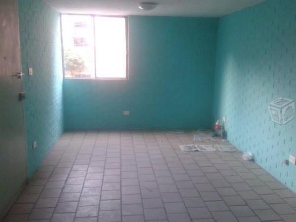 Se vende departamento 1er piso, agua santa