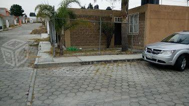 Casa con tres recamaras ubicada en esquina