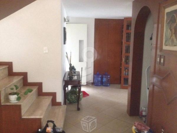 Amplia y cómoda casa en venta, lomas de bellavista