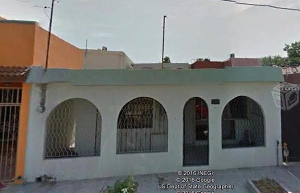 Casa en venta col. las puentes excelente ubicacion