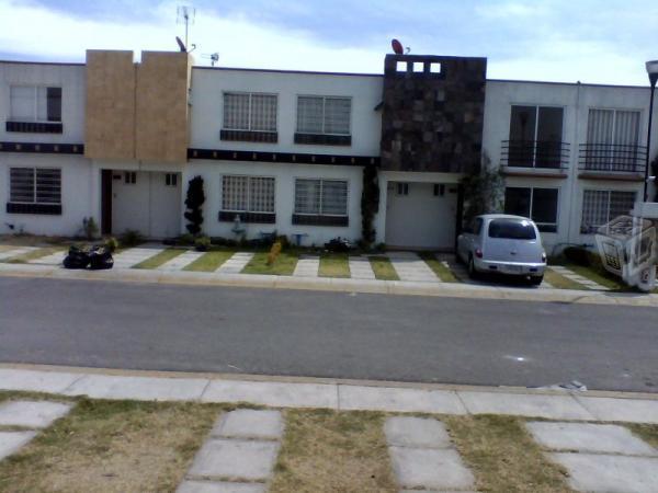 Casa medio residencial en héroes de tecamac