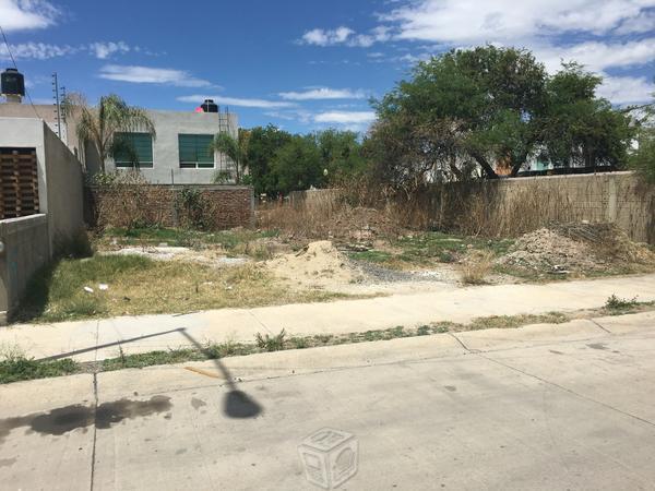 Terreno en venta cerrada privada san Lorenzo