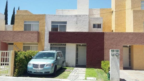 Casa en venta en privada muy cerca del dorado