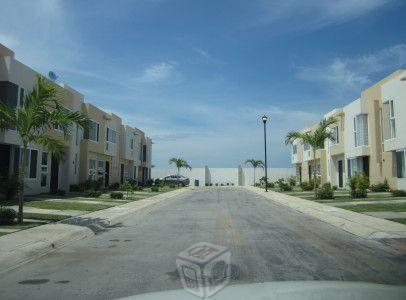 Bonita casa en crystal lagoons