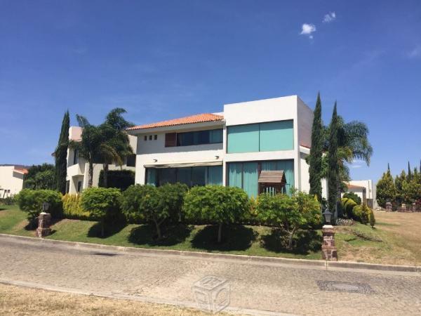 Casa hermosa en hacienda del oro amueblado