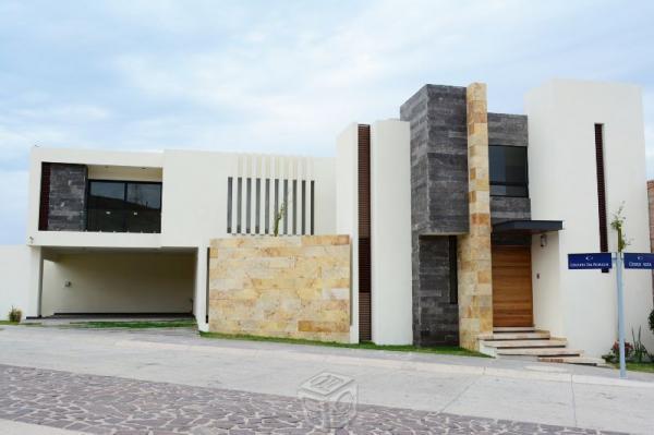 Hermosa Casa nueva en Lomas del Pedregal, SLP