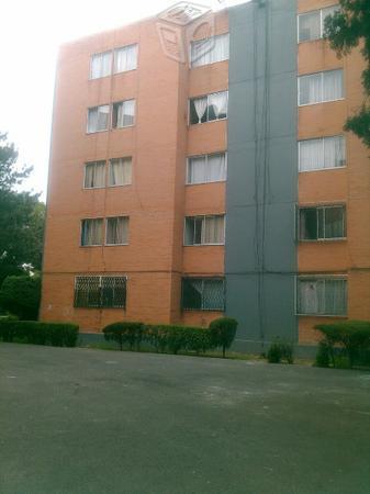 Departamento en unidad zacatenco i y ii