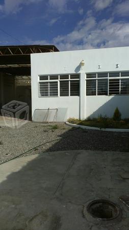 Rento Casa para uso comercial