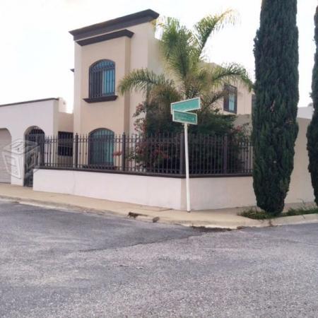 Casa habitación de 2 plantas en Villas de Aranjuez