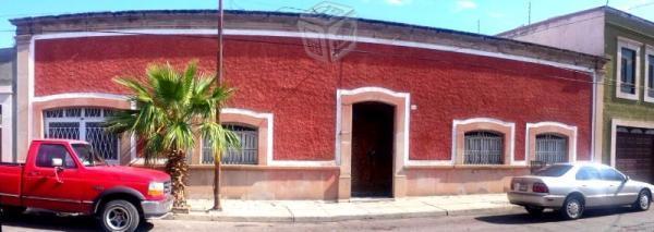 Casa en Venta, Antigua, Histórica, Amplia en Zona