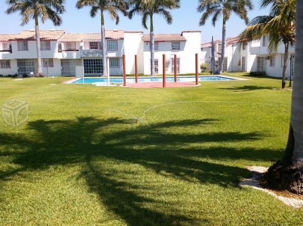 Bonita casa de 3 recamaras en granjas del marques