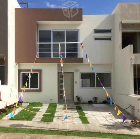 Preciosa casa nueva, en Fraccionamiento La Cima