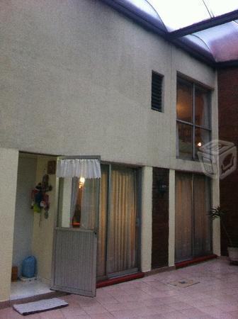 Venta de casa sobre Calzada dos frentes