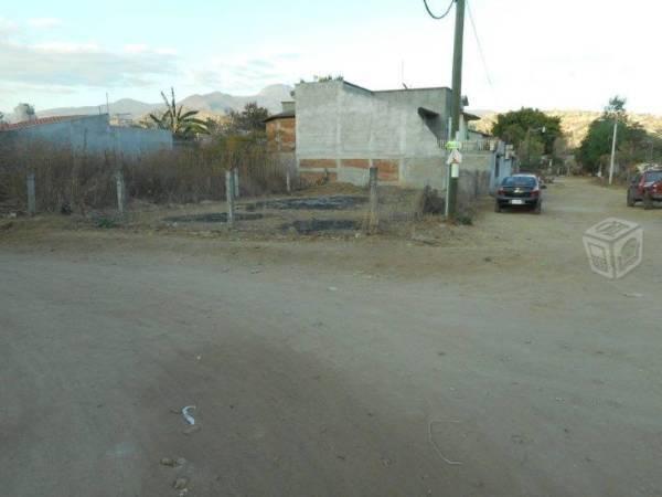 Lote en Col.  Muy cerca de Plaza Bella)