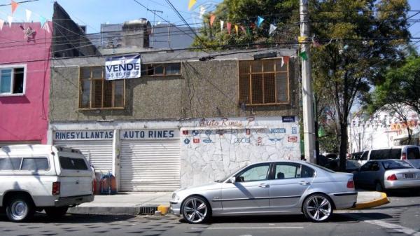 Casa para remodelar en la doctores