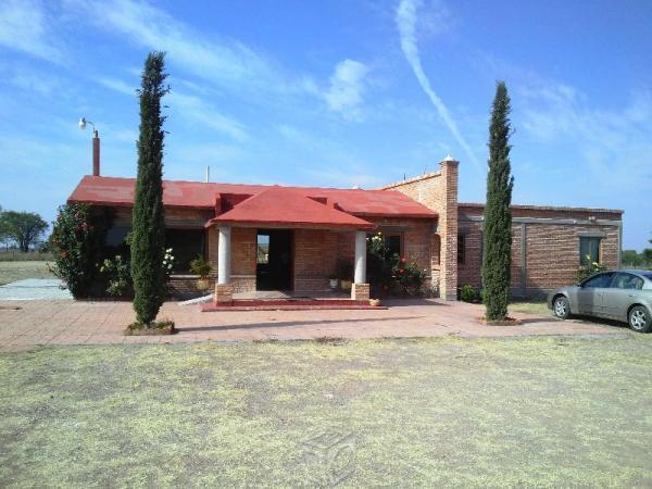 Hermosa casa de campo con terreno muy amplio