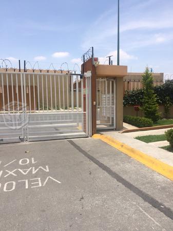 Bonita casa en privada