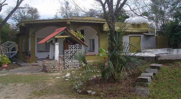 Casa Congregación La Boca, Palapa,Azador,Arboles
