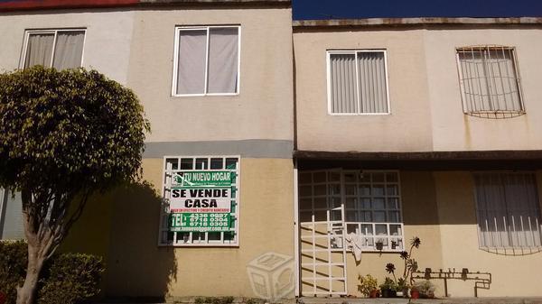 Bonita casa en lomas de tepojaco