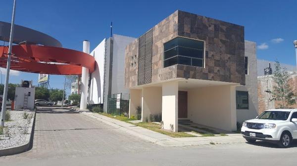 Hermosa casa en cedros cerca de aurrera