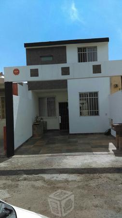 Casa de 4 recámaras,2 baños.real del valle