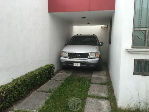 Casa en La Plutarco cerca prepa 3, CD Conocimiento