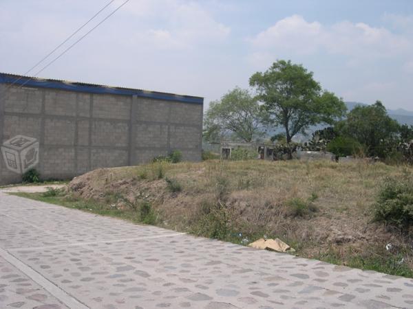 Cancha de squash con terreno