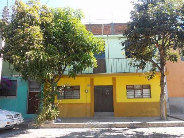 Casa en venta en  en Col. Las Jacarandas