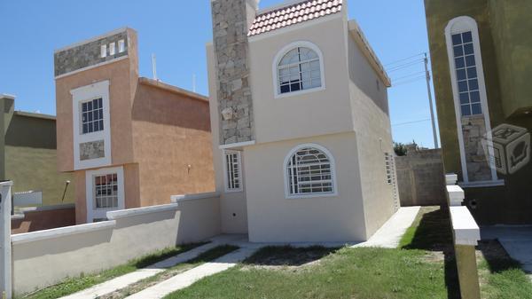 Bonita Casa Col Bosques de Santa Rosa,