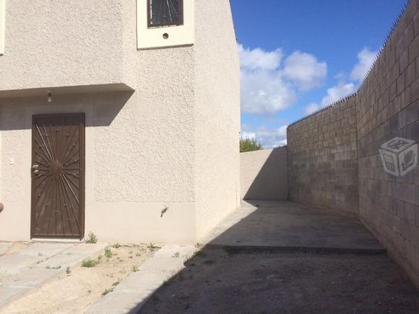 Propiedad con terreno excedente en santa fe 2da