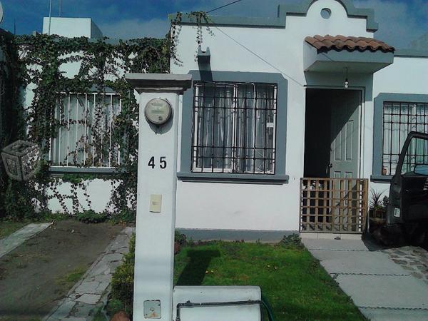 Linda casa en Colinas La Piedad