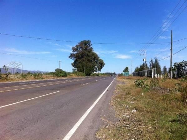 Carretera  Con Uso de Suelo Para Gasolinera