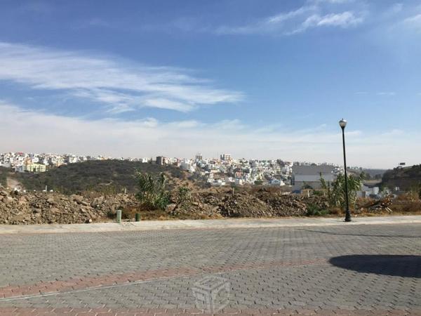 Terreno en pedregal de vista hermosa