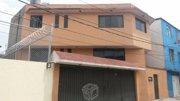 Casa de 157 m2 en buen estado en valle del sur