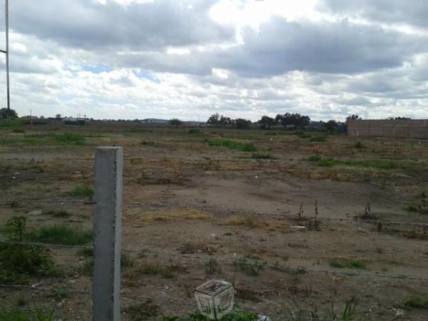 En renta terreno en  Gto. 25,000m2