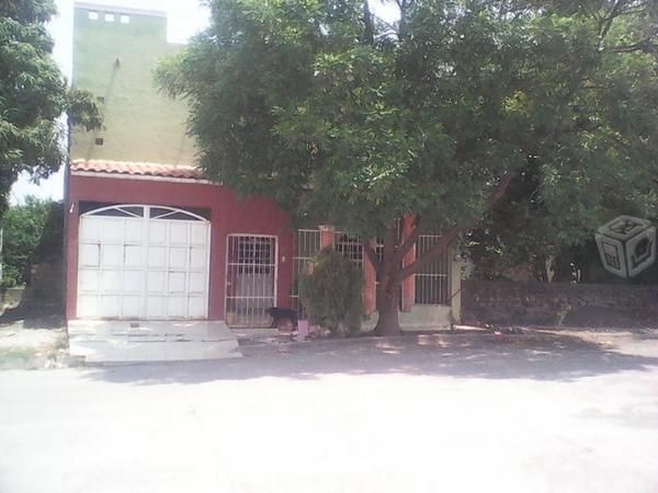 Casa nueva de dos niveles en apatzingan