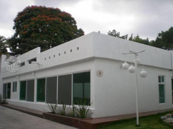 Jacarandas,hermosa residencia,un nivel,vigilancia