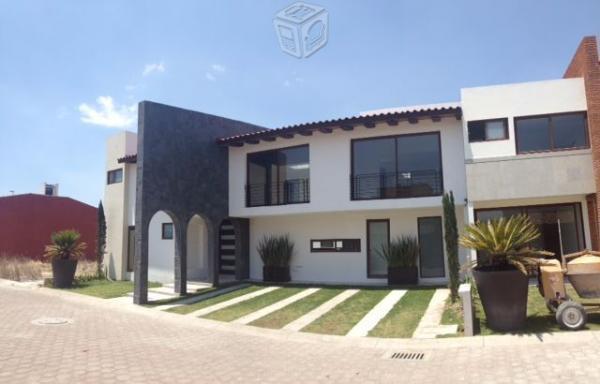 Casa en Venta en , 400 m2 (Nueva), Sportika