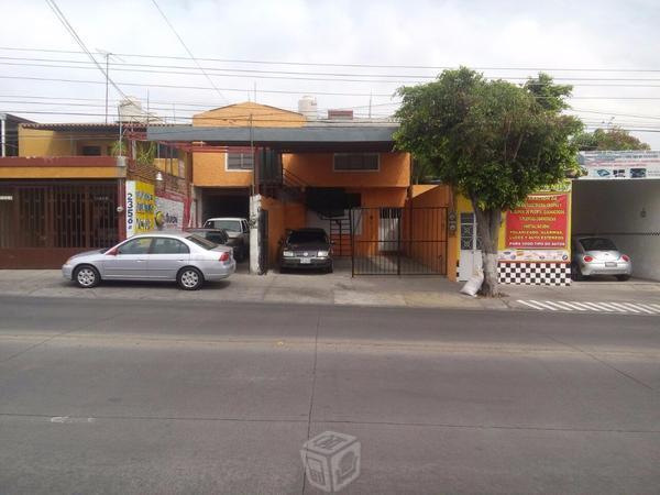 Rento Casa Belisario Dominguez con estacionamiento