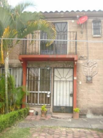 Se vende casa en