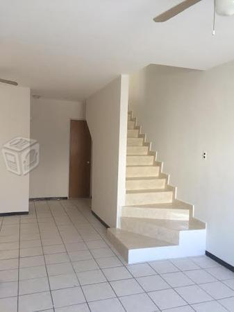 Se vende casa muy céntrica